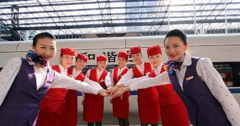 南寧鐵路局高鐵乘務(wù)員工資：火車動車乘務(wù)員待遇怎么樣？