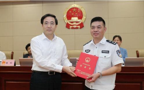 羅棋權簡歷：廣西公安廳副廳長羅棋權，曾任廣西政法委副書記，玉林市副市長、公安局局長