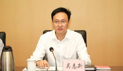 吳志新簡歷：欽州市人大副主任吳志新，曾任欽州市政府、市人大秘書長